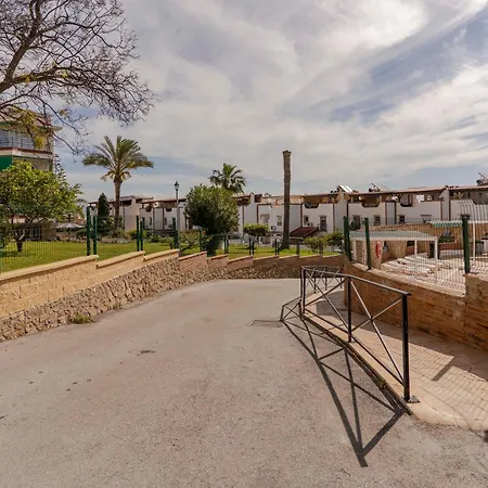 Apartamento Rentitspain Pequeno Paraiso Confort Y Piscina