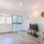 Rentitspain - - Pequeno Paraiso De Confort Con Piscina Daire *