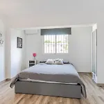 Rentitspain - - Pequeno Paraiso De Confort Con Piscina Daire *