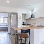 Rentitspain - - Pequeno Paraiso De Confort Con Piscina Daire Torremolinos
