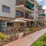 Rentitspain - - Pequeno Paraiso De Confort Con Piscina *