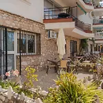Rentitspain - - Pequeno Paraiso De Confort Con Piscina Daire *