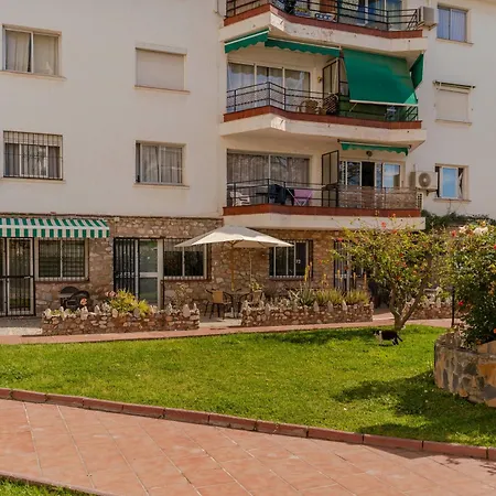 Rentitspain - - Pequeno Paraiso De Confort Con Piscina *