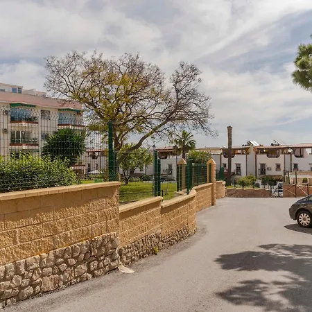 Rentitspain - - Pequeno Paraiso De Confort Con Piscina * Torremolinos