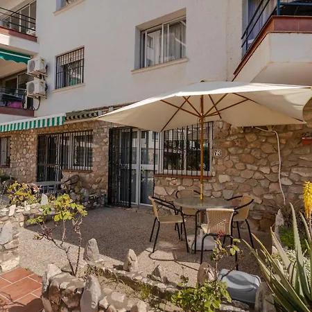 Rentitspain - - Pequeno Paraiso De Confort Con Piscina