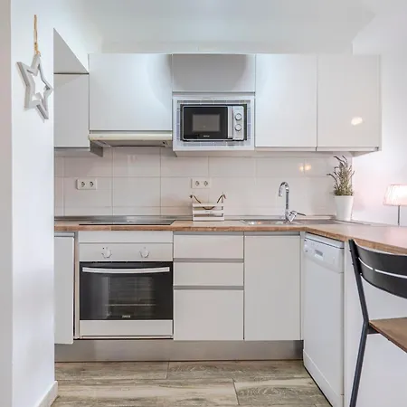 Rentitspain - - Pequeno Paraiso De Confort Con Piscina * Torremolinos