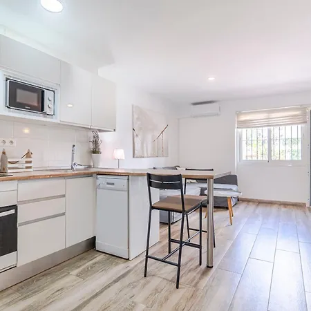 Rentitspain - - Pequeno Paraiso De Confort Con Piscina アパート トレモリノス